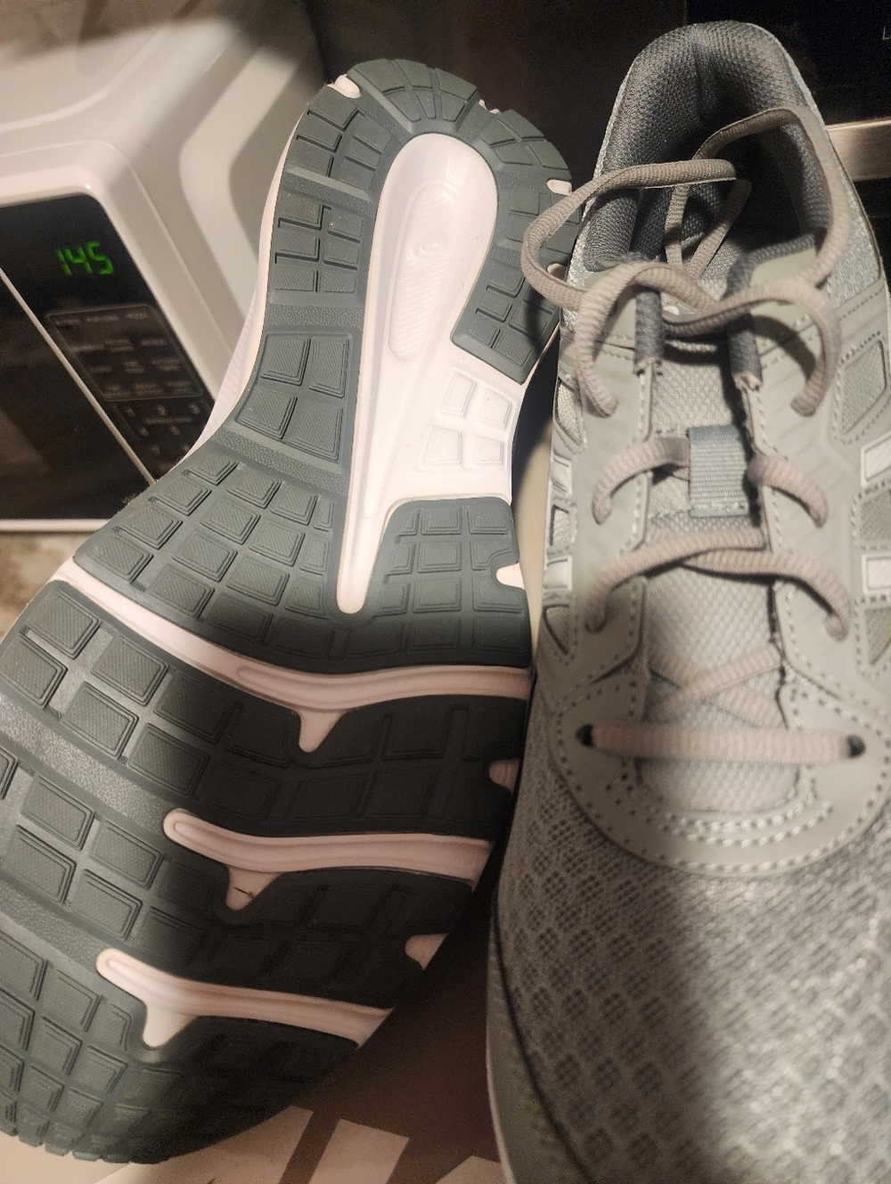 Asics Men's Jolt 2 Gray Mesh Athletic Sneakers - Picture 2 of 6